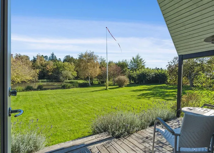 With In Mols Bjerge Knebel