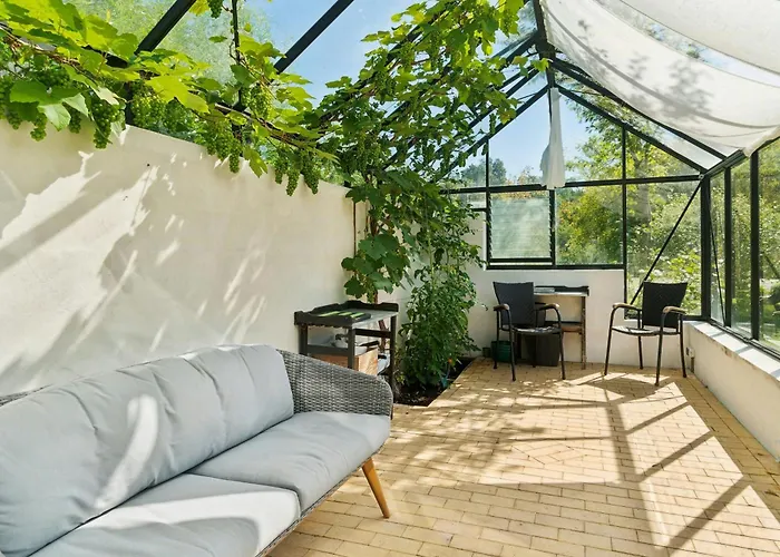 With In Mols Bjerge Knebel